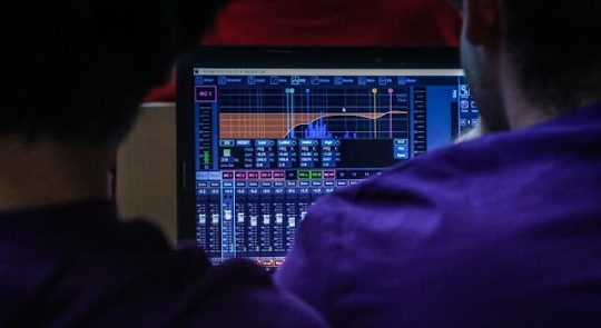 D:\gambar artikel\Belajar Mixing Audio - Frequency Range dan Mengenal Equalizer Peter de Vries Fisella Music.jpg